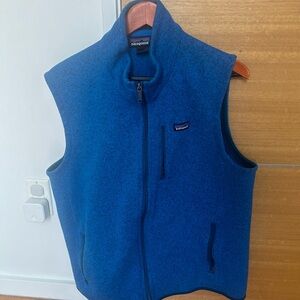 Selling trendy warm and timeless man Patagonia vest - perfects any outfit.